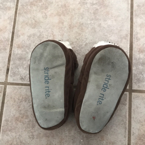 Light up bulldog slippers - Picture 5 of 5